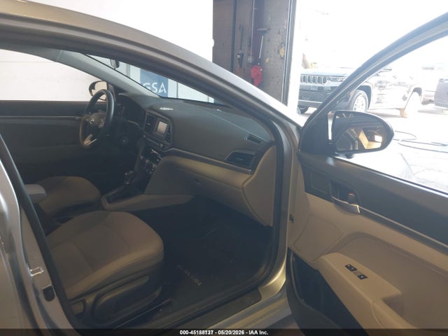 Продажа на аукционе авто 2020 Hyundai Elantra Se, vin: 5NPD74LF5LH604753, номер лота: 45188137