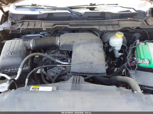 45188179 :رقم المزاد ، 3C6JR6DGXHG764697 vin ، 2017 Ram 1500 Tradesman  4x2 8' Box مزاد بيع