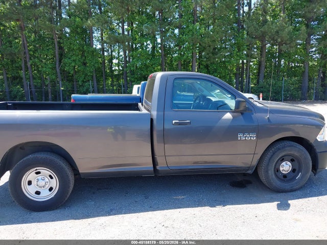 45188179 :رقم المزاد ، 3C6JR6DGXHG764697 vin ، 2017 Ram 1500 Tradesman  4x2 8' Box مزاد بيع
