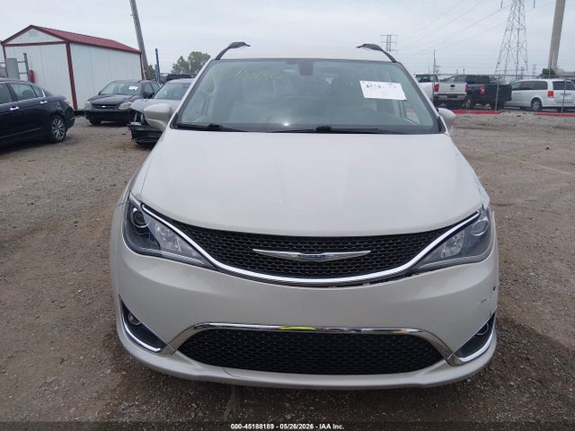 2017 Chrysler Pacifica Touring-l მანქანა იყიდება აუქციონზე, vin: 2C4RC1BG9HR711907, აუქციონის ნომერი: 45188189