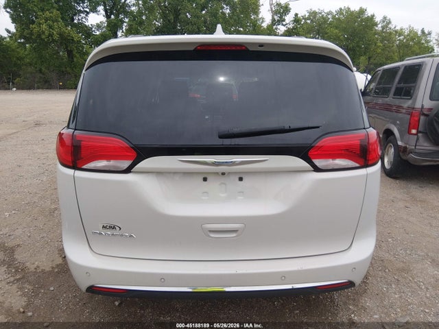 2017 Chrysler Pacifica Touring-l მანქანა იყიდება აუქციონზე, vin: 2C4RC1BG9HR711907, აუქციონის ნომერი: 45188189