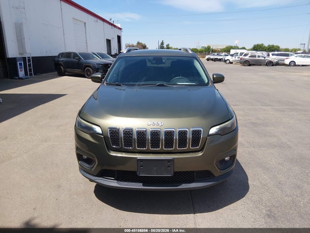 45188204 :رقم المزاد ، 1C4PJMCB0KD440277 vin ، 2019 Jeep Cherokee Latitude 4x4 مزاد بيع