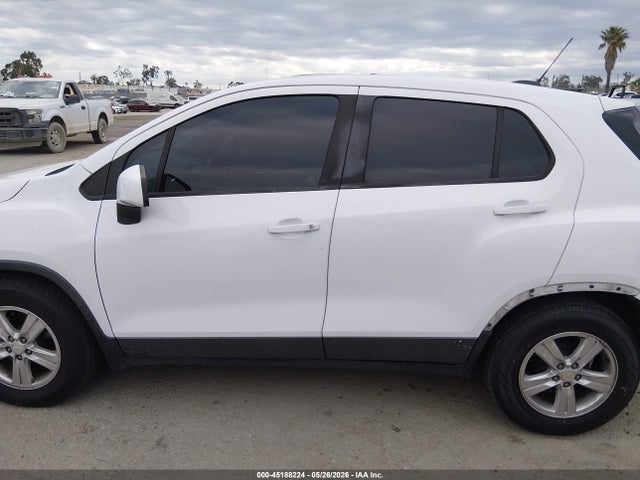 Chevrolet TRAX LS 2019 3GNCJKSB9KL312268 Image 14