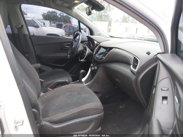 Chevrolet TRAX LS 2019 3GNCJKSB9KL312268 Image 5
