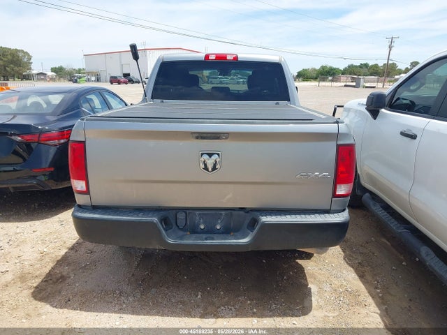 45188235 :رقم المزاد ، 3C6RR7KGXNG288037 vin ، 2022 Ram 1500 Classic Tradesman  4x4 5'7 Box مزاد بيع