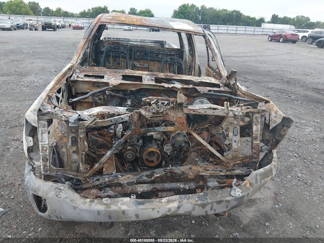 Продажа на аукционе авто 2018 Chevrolet Silverado 1500 2lt, vin: 3GCUKREC8JG513688, номер лота: 45188280