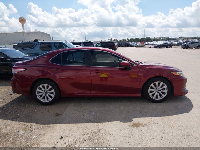 Aukcja sprzedaży 2018 Toyota Camry Le, vin: 4T1B11HK4JU612774, numer aukcji: 45188283
