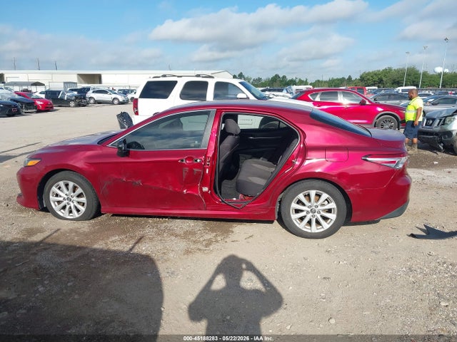 Aukcja sprzedaży 2018 Toyota Camry Le, vin: 4T1B11HK4JU612774, numer aukcji: 45188283