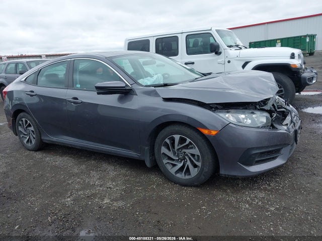 45188321 :رقم المزاد ، 19XFC2F73HE204716 vin ، 2017 Honda Civic Ex مزاد بيع