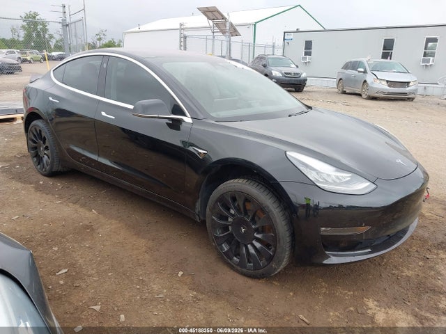 Aukcja sprzedaży 2018 Tesla Model 3 Long Range/mid Range, vin: 5YJ3E1EA0JF028051, numer aukcji: 45188350