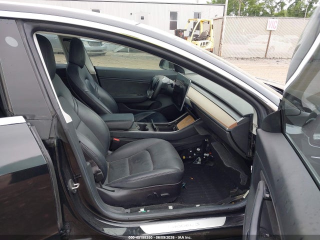 Aukcja sprzedaży 2018 Tesla Model 3 Long Range/mid Range, vin: 5YJ3E1EA0JF028051, numer aukcji: 45188350