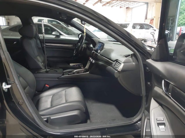 2021 Honda Accord Sport 2.0t მანქანა იყიდება აუქციონზე, vin: 1HGCV2F39MA017683, აუქციონის ნომერი: 45188410