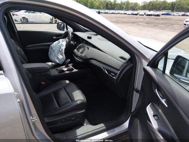 45188439 :رقم المزاد ، 1GYFZCR42NF119934 vin ، 2022 Cadillac Xt4 Fwd Premium Luxury مزاد بيع