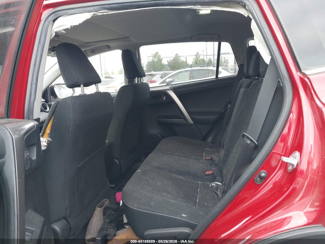 JTMWFREV1GJ087297 Toyota Rav4 Xle