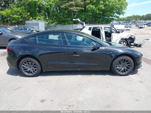 45188616 :رقم المزاد ، 5YJ3E1EB3TF118094 vin ، 2026 Tesla Model 3 Premium All-wheel Drive مزاد بيع