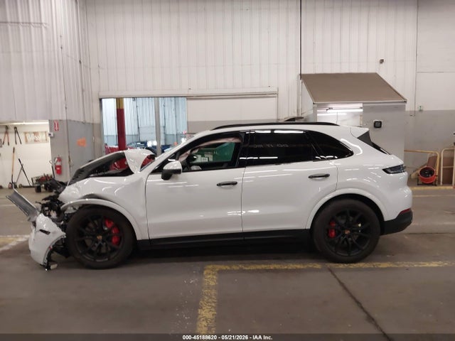 WP1AL2AY9TDA15281 Porsche CAYENNE S