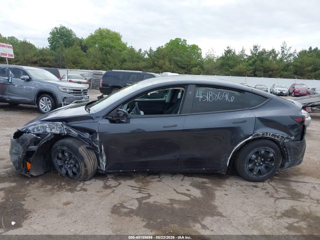 2026 Tesla Model Y All-wheel Drive/long Range Launch Series/premium მანქანა იყიდება აუქციონზე, vin: 7SAYGDEE3TA640865, აუქციონის ნომერი: 45188696