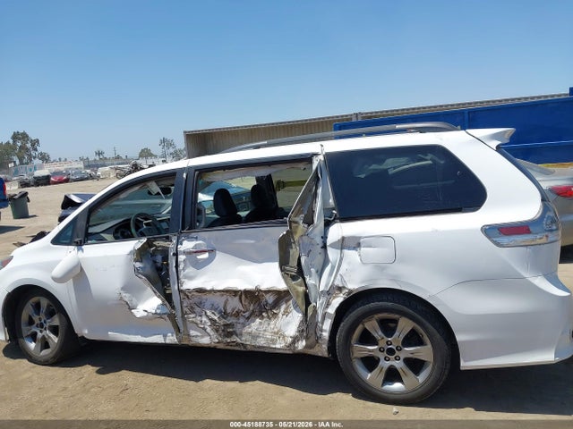 5TDXK3DC7ES488608 Toyota Sienna Se 8 Passenger