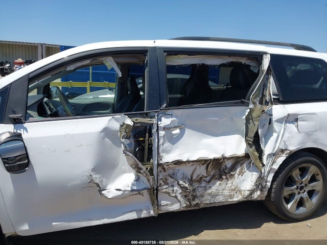 5TDXK3DC7ES488608 Toyota Sienna Se 8 Passenger