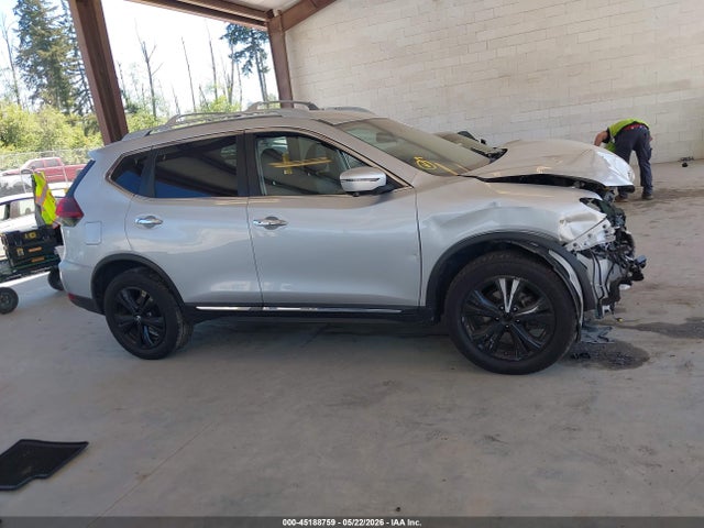 5N1AT2MV9JC802233 Nissan Rogue Sl