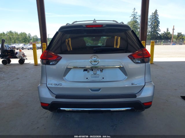 5N1AT2MV9JC802233 Nissan Rogue Sl