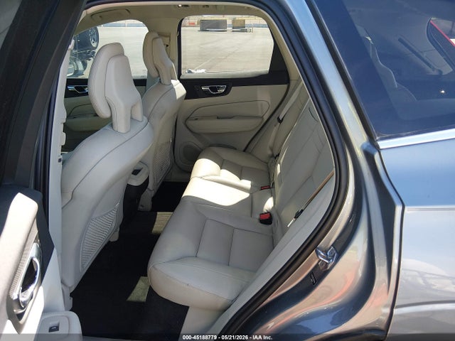 Продаж на аукціоні авто 2018 Volvo Xc60 T6 Momentum, vin: LYVA22RK5JB118290, номер лоту: 45188779