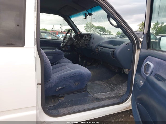 Продажа на аукционе авто 1996 Chevrolet Gmt-400 K1500, vin: 2GCEK19R4T1128452, номер лота: 45188792