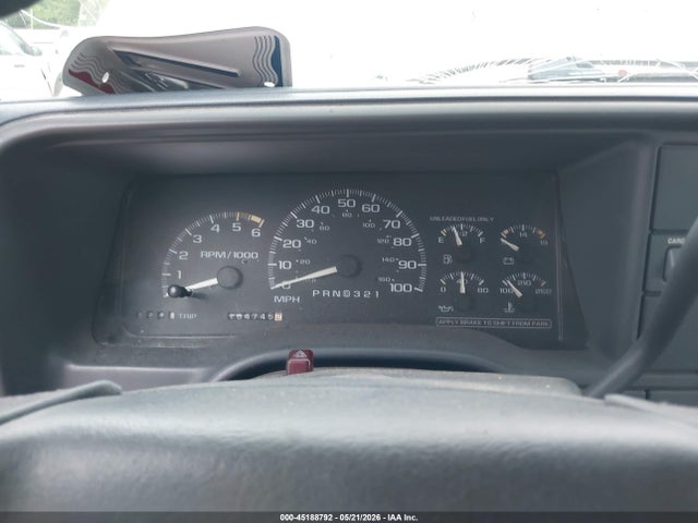 Продажа на аукционе авто 1996 Chevrolet Gmt-400 K1500, vin: 2GCEK19R4T1128452, номер лота: 45188792