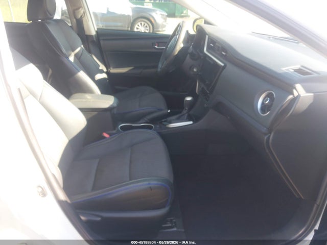Продажа на аукционе авто 2018 Toyota Corolla Se, vin: 5YFBURHE1JP796881, номер лота: 45188804