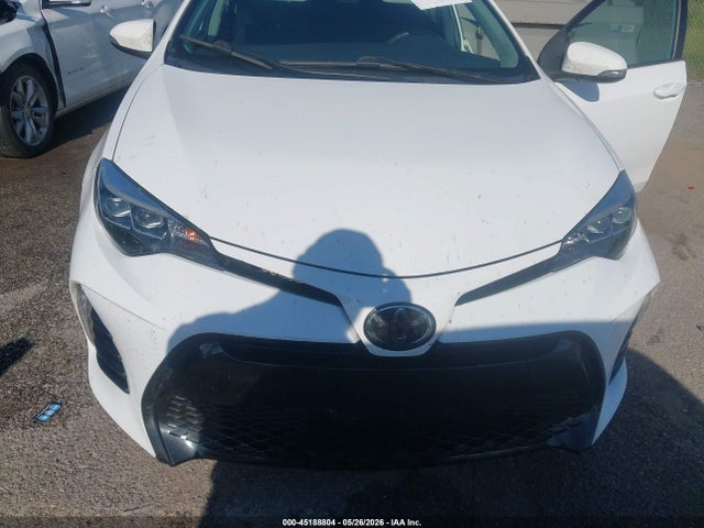 Продажа на аукционе авто 2018 Toyota Corolla Se, vin: 5YFBURHE1JP796881, номер лота: 45188804