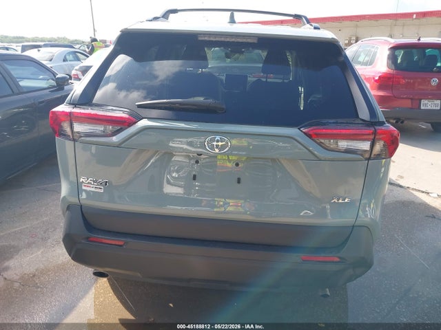 45188812 :رقم المزاد ، 2T3C1RFVXPW256721 vin ، 2023 Toyota Rav4 Xle Premium مزاد بيع