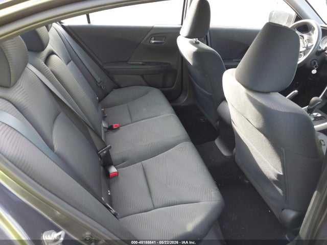 45188841 :رقم المزاد ، 1HGCR2F39FA200704 vin ، 2015 Honda Accord Lx مزاد بيع