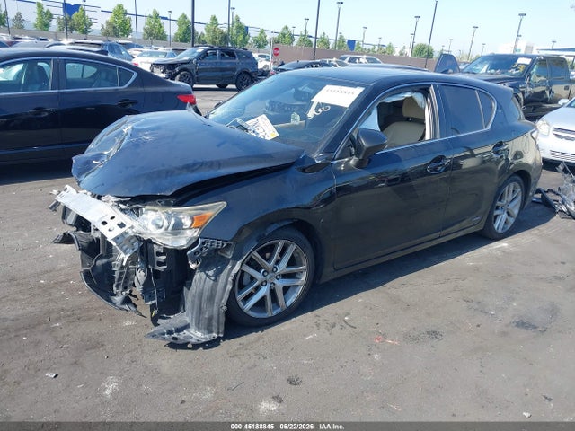 Lexus CT 200H 2015 JTHKD5BH1F2249383 Image 2