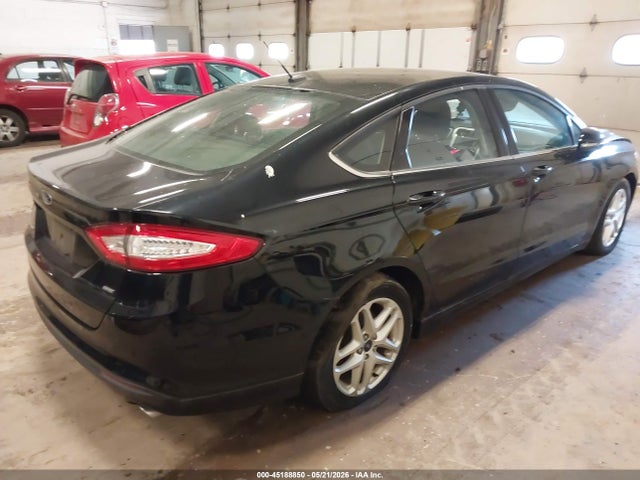 45188850 :رقم المزاد ، 3FA6P0H79GR215044 vin ، 2016 Ford Fusion Se مزاد بيع