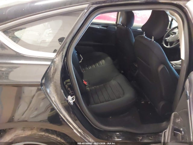 45188850 :رقم المزاد ، 3FA6P0H79GR215044 vin ، 2016 Ford Fusion Se مزاد بيع