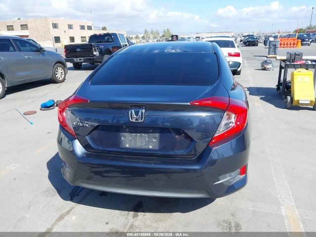 Продажа на аукционе авто 2018 Honda Civic Lx, vin: 2HGFC2F51JH511392, номер лота: 45188866