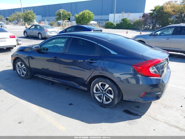 Продажа на аукционе авто 2018 Honda Civic Lx, vin: 2HGFC2F51JH511392, номер лота: 45188866