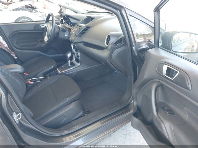 3FADP4BJ9FM205404 Ford FIESTA SE