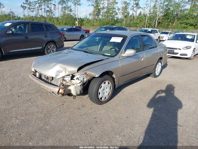 2000 Honda Accord 2.3 Lx მანქანა იყიდება აუქციონზე, vin: 1HGCG5649YA146808, აუქციონის ნომერი: 45188932