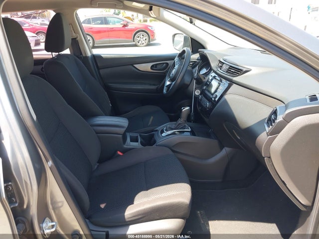 JN1BJ1CP8HW023140 Nissan Rogue Sport S
