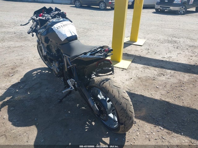 2024 Suzuki Gsx800 F მანქანა იყიდება აუქციონზე, vin: JS1EM13B1R7101799, აუქციონის ნომერი: 45188998