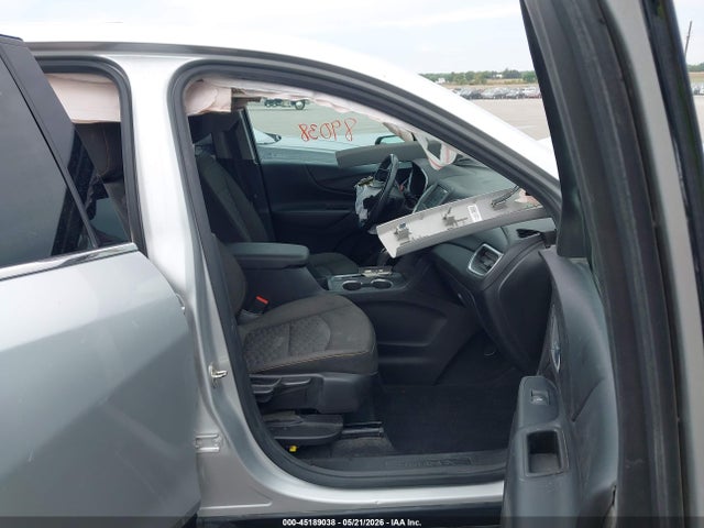 3GNAXKEV9KS558769 Chevrolet EQUINOX LT