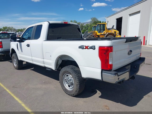 Ford F-250 Xl 2018 1FT7X2B61JEC22185 Image 3