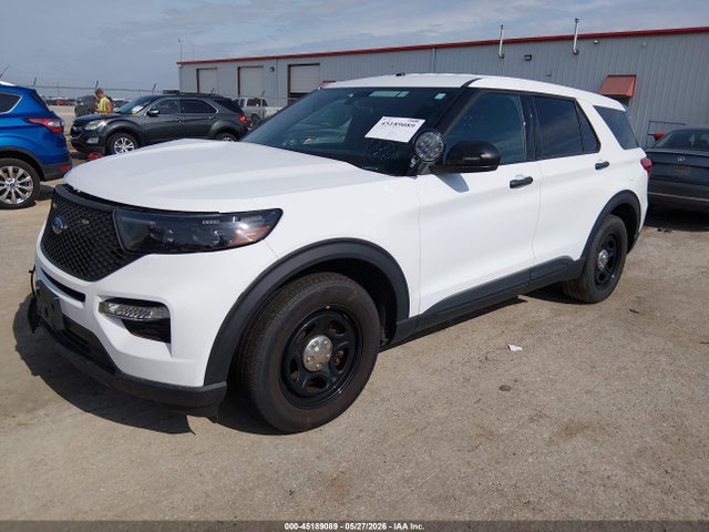 Ford Police Interceptor Utility 2023 1FM5K8AB0PGB11157 Image 2