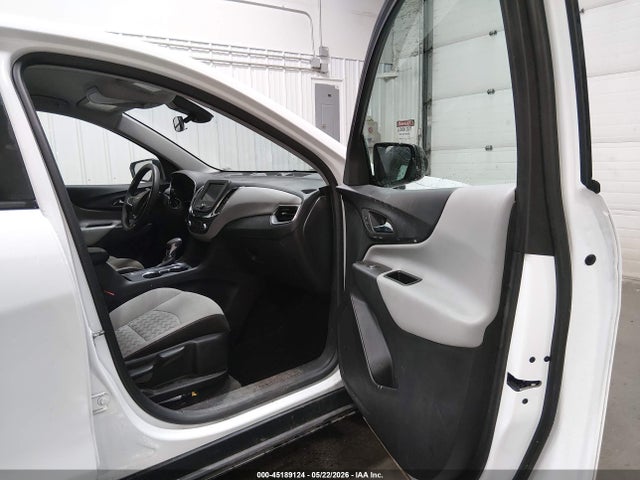 3GNAXSEVXNS232032 Chevrolet Equinox Awd Ls