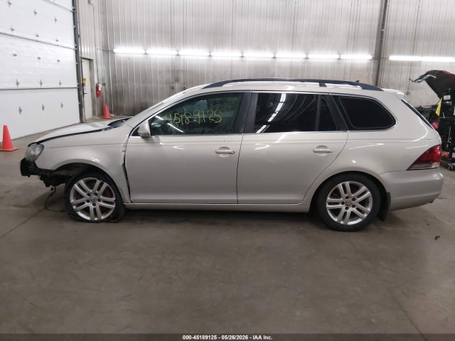 45189125 :رقم المزاد ، 3VWPL7AJ8BM670222 vin ، 2011 Volkswagen Jetta Sportwagen 2.0l Tdi مزاد بيع