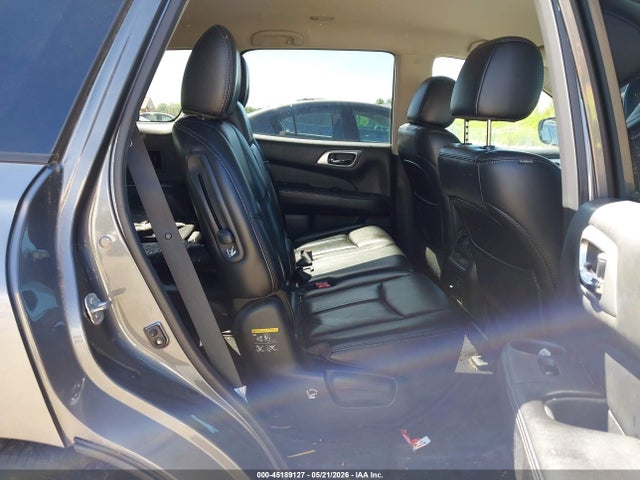 45189127 :رقم المزاد ، 5N1DR2MM7HC635061 vin ، 2017 Nissan Pathfinder Sl مزاد بيع