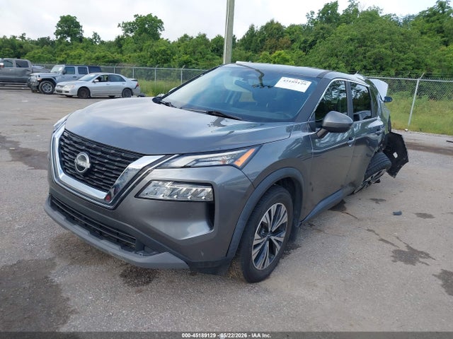 45189129 :رقم المزاد ، 5N1BT3BA2PC753377 vin ، 2023 Nissan Rogue Sv Fwd مزاد بيع