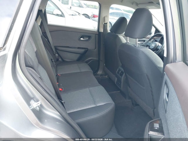 45189129 :رقم المزاد ، 5N1BT3BA2PC753377 vin ، 2023 Nissan Rogue Sv Fwd مزاد بيع