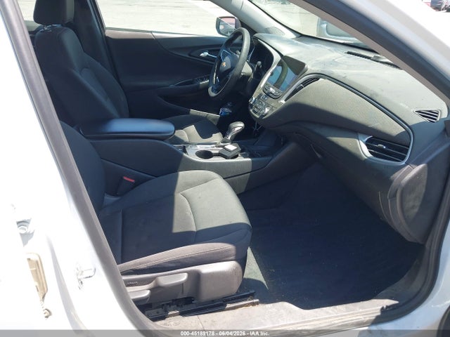1G1ZB5ST4MF048795 Chevrolet Malibu Fwd Ls